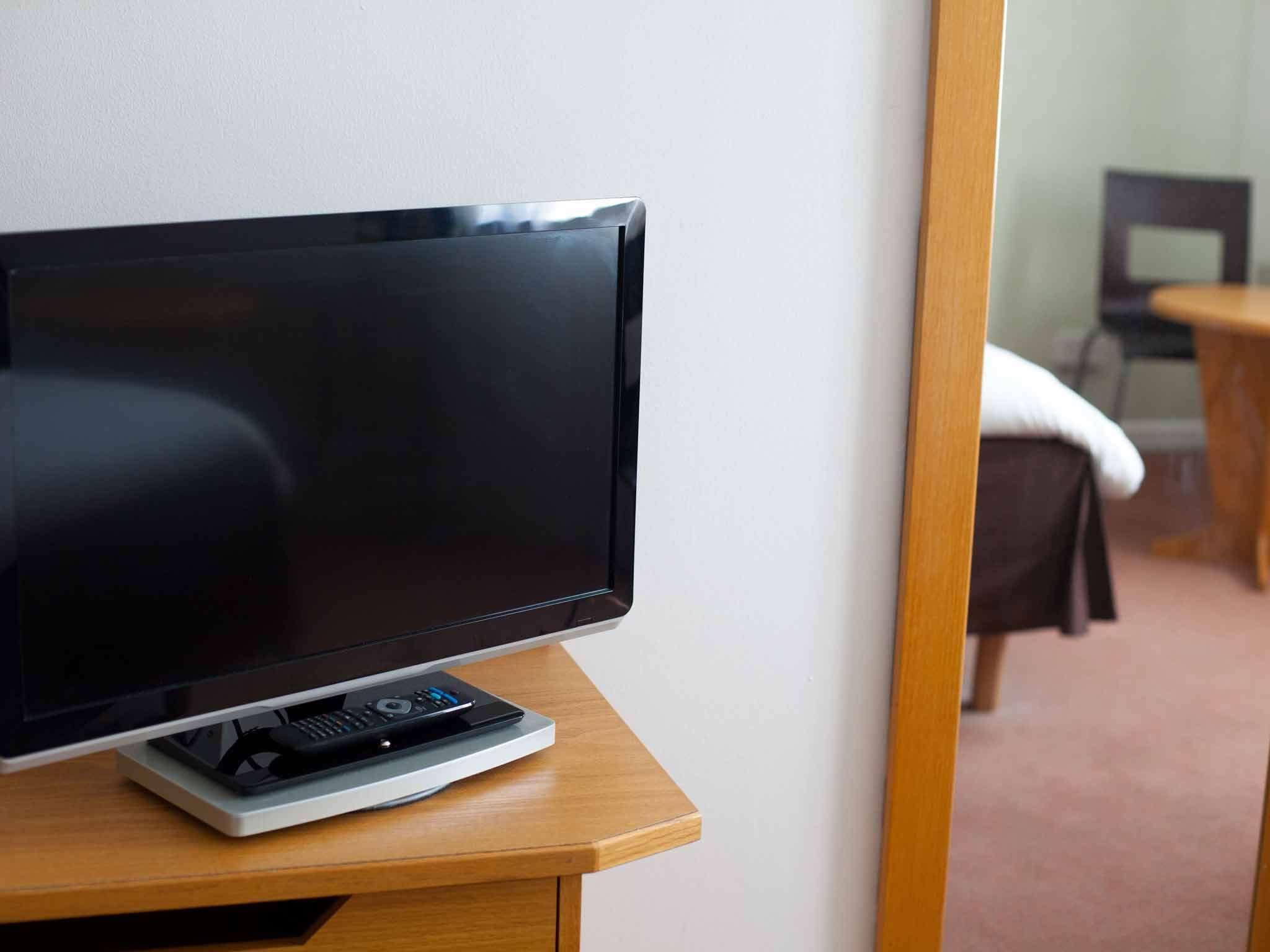 Ibis Cardiff Gate - International Business Park Hotell Exteriör bild