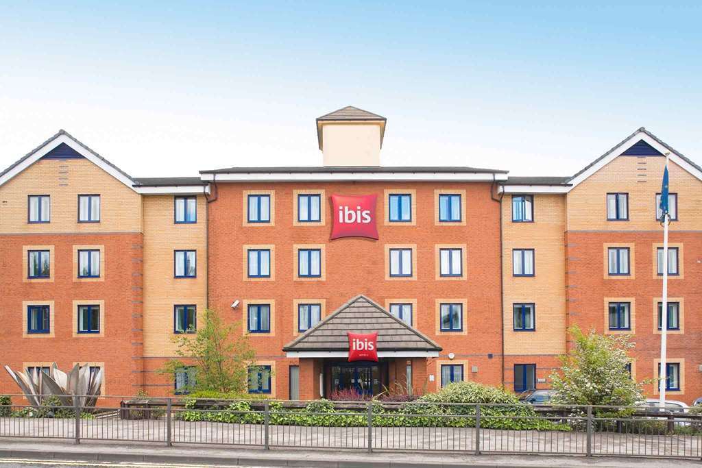 Ibis Cardiff Gate - International Business Park Hotell Exteriör bild