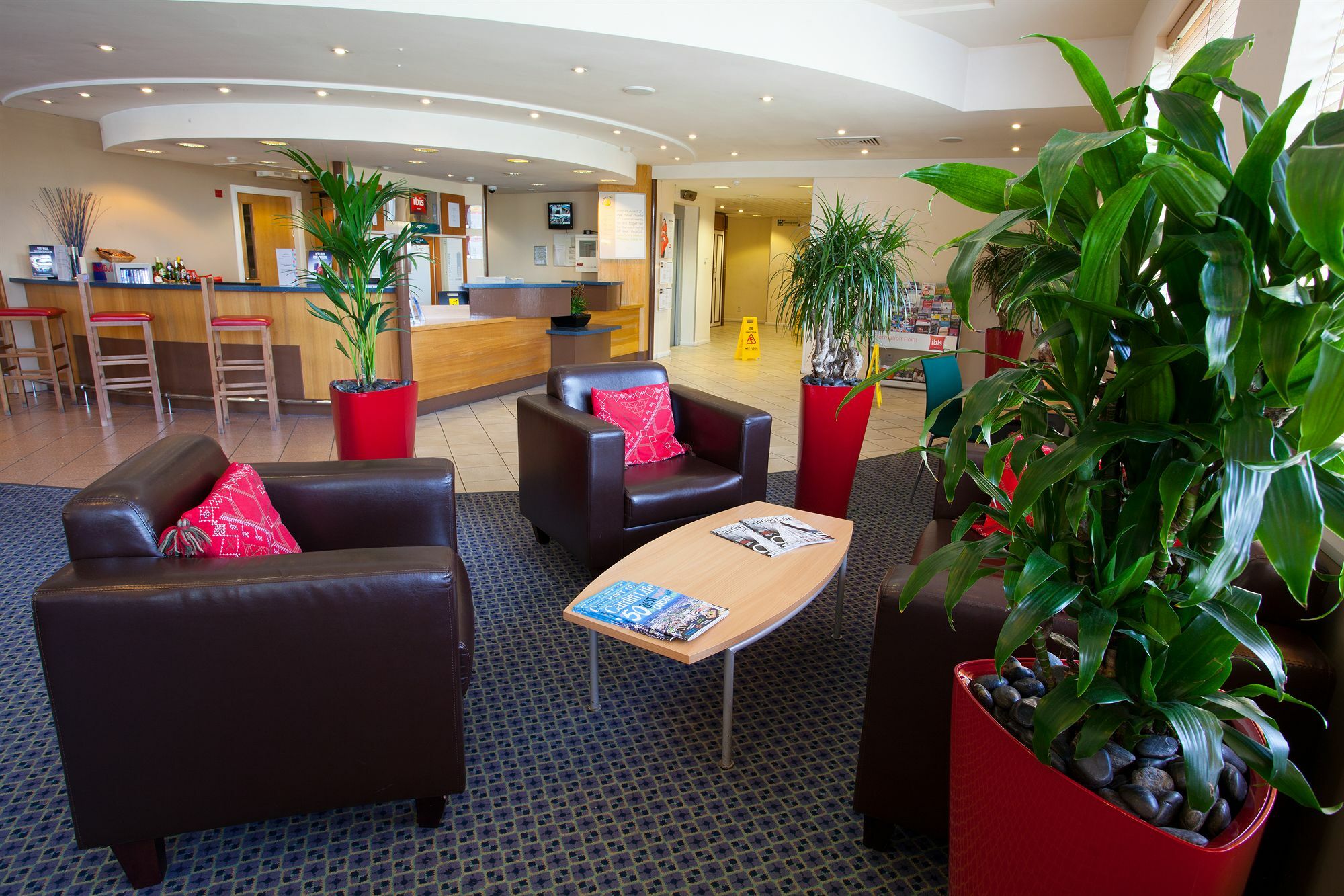 Ibis Cardiff Gate - International Business Park Hotell Exteriör bild