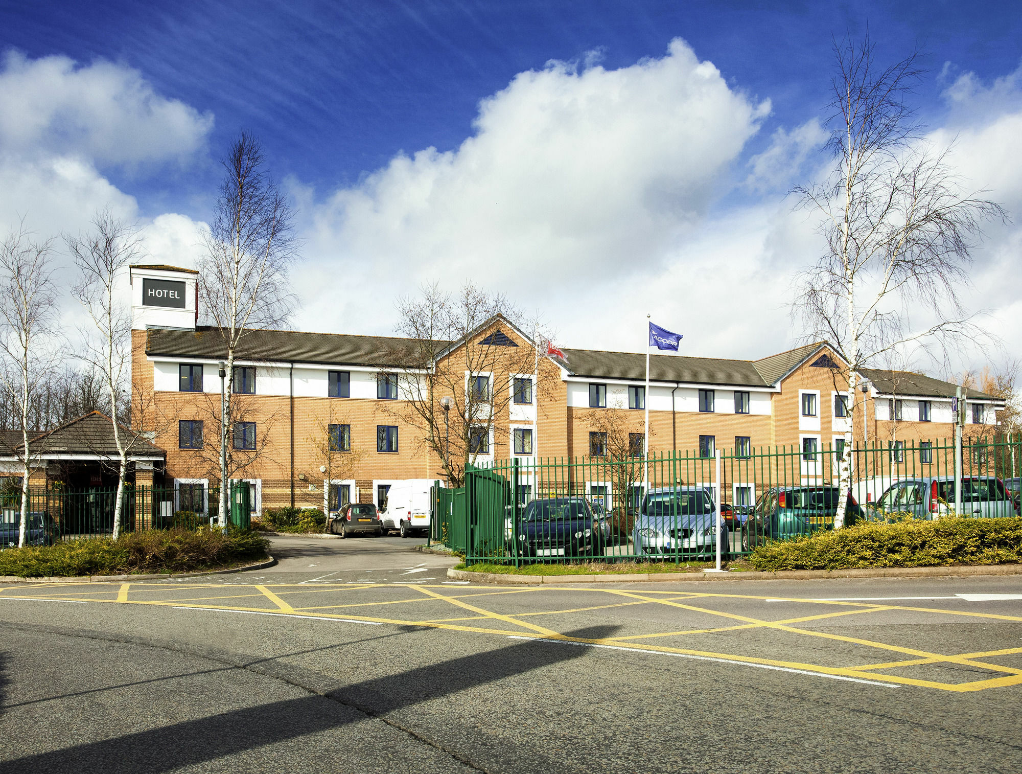 Ibis Cardiff Gate - International Business Park Hotell Exteriör bild